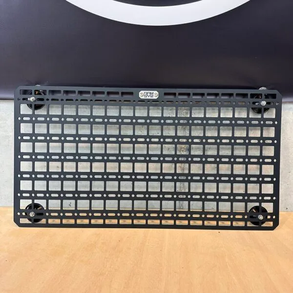 Panel Molle RAMSYS 700x370mm (Ancho x Alto) con ventosas (perfecto para puerta trasera Land Rover Defender)